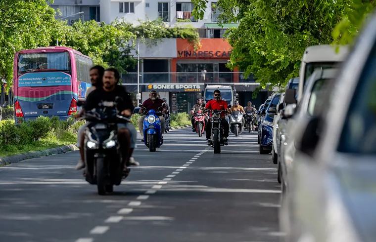 Hulhumale’ traffic: Everyone for themselves