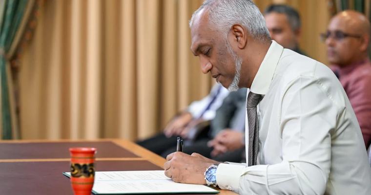 ކޮން ގައުމެއްގައިތޯ ތި އުޅުއްވަނީ؟ 23 ގަޑިއިރު ކުރިން